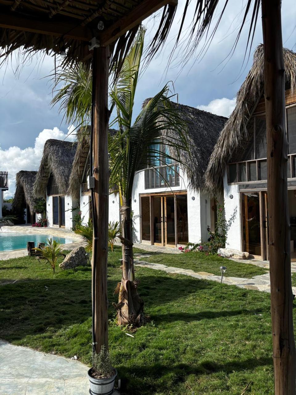 Blue Beach Eco-Hotel By Sanfabini Баяхибе Екстериор снимка